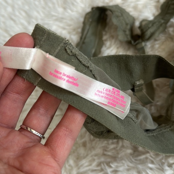 Lace Bralette by Pink. Size Medium - Picture 5 of 5